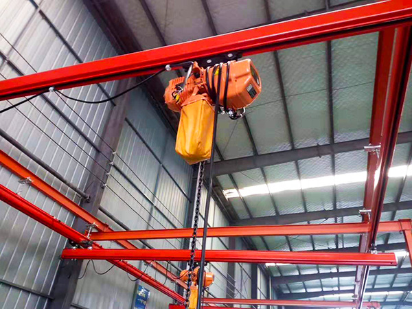 Suspended and standing column cantilever crane