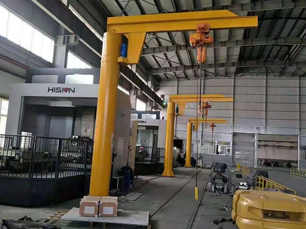 Cantilever crane