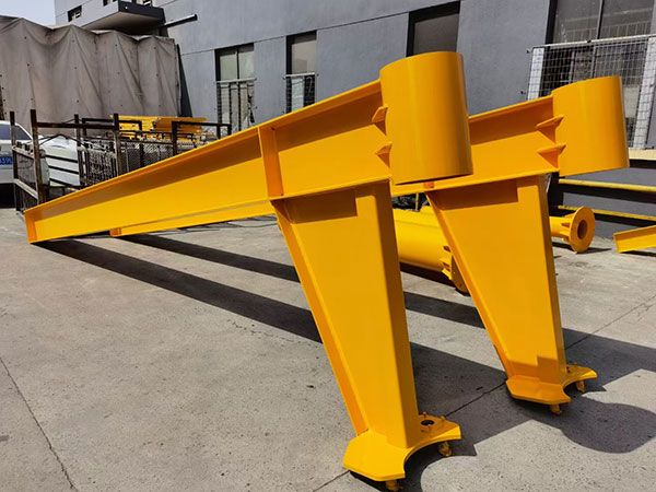 Cantilever crane