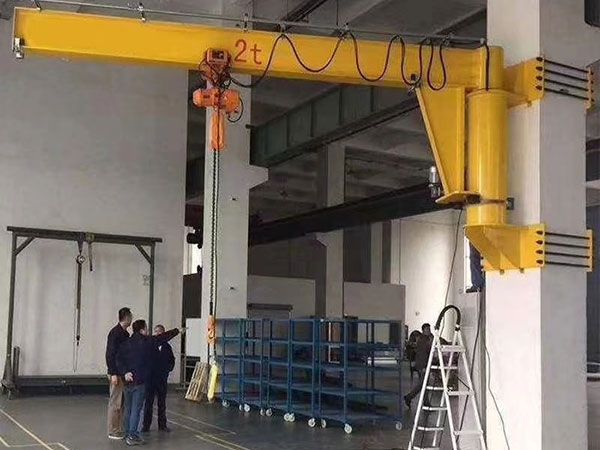 Cantilever crane