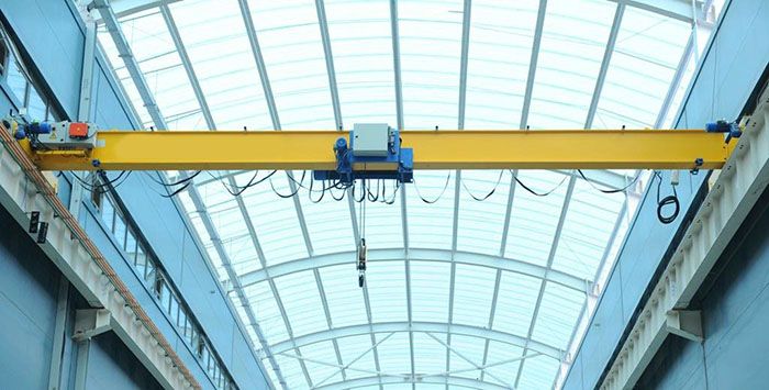 What are the advantages of suspended cranes?